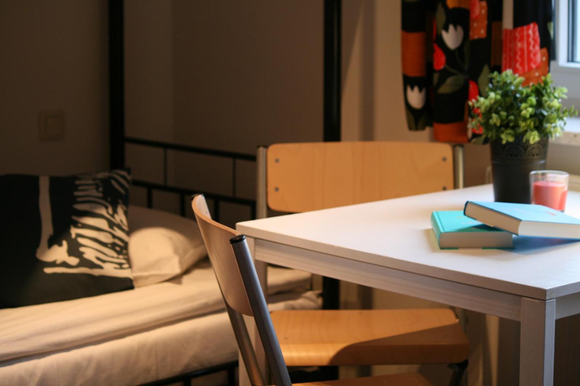 Arcus Premium Hostel Varsó Szoba fotó