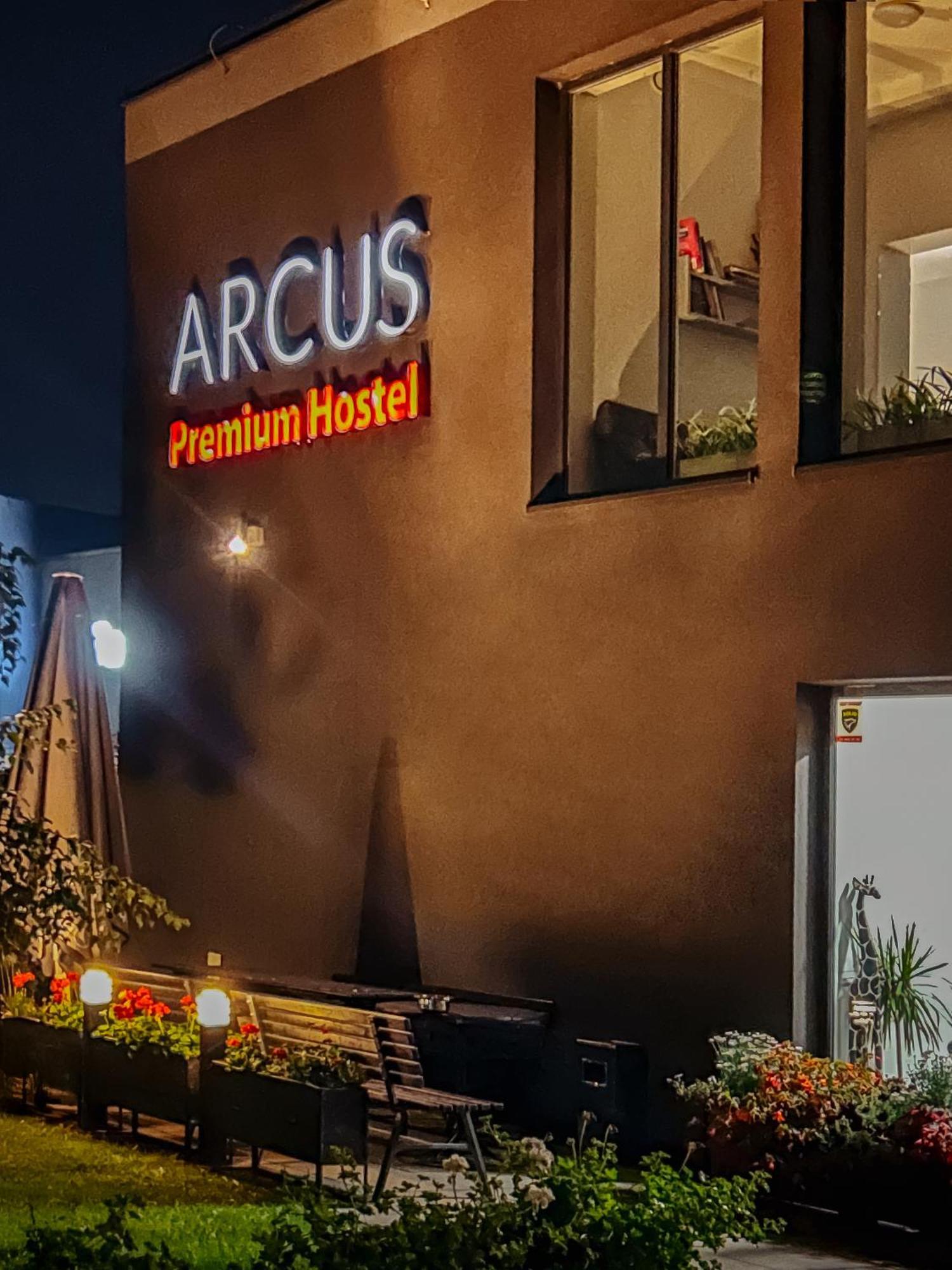 Arcus Premium Hostel Varsó Kültér fotó